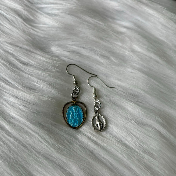 I’m Sacred (Earrings)