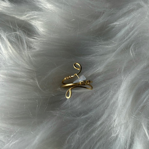 Ring (size 6-7)