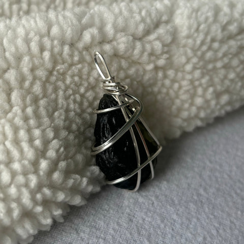 Moldavite Necklace (925 sterling silver)