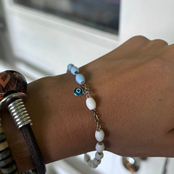 Protected (bracelet)