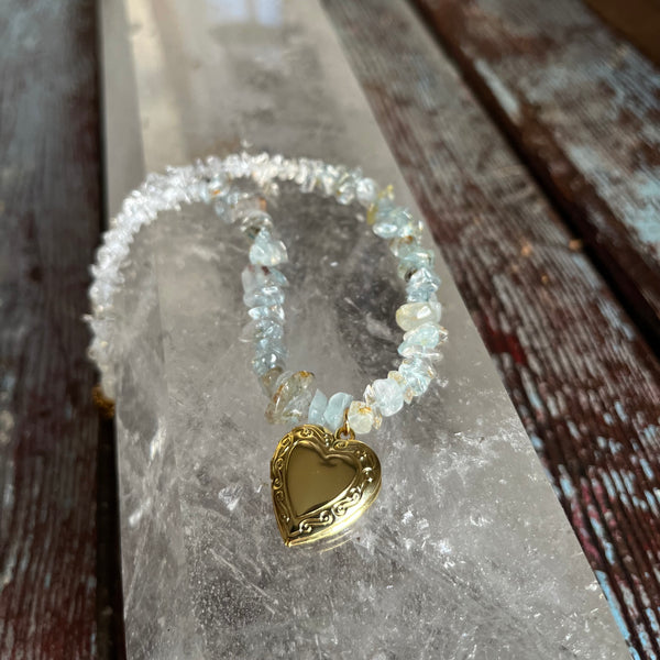 Can I put a Pic of You in my Locket