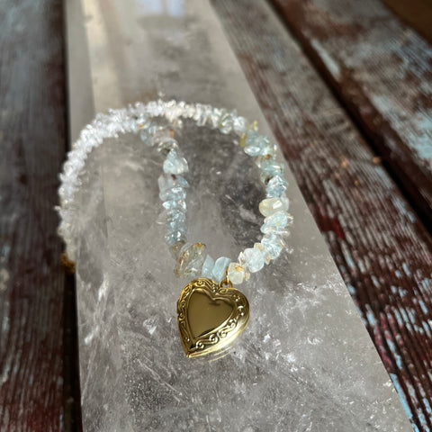 Can I put a Pic of You in my Locket