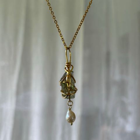 Green Amethyst/Pearl necklace