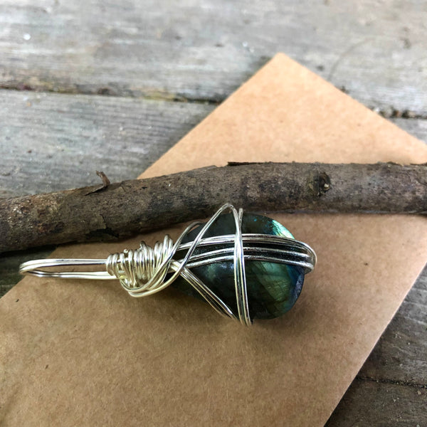 Labradorite (Large)