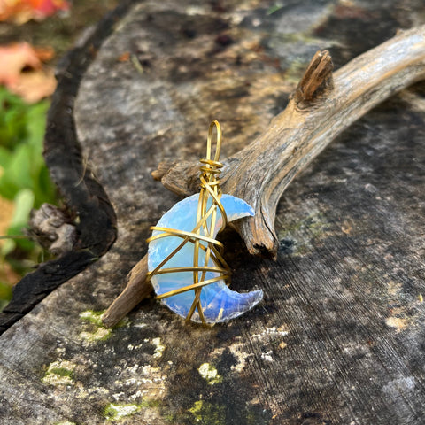 Moon shaped Opalite