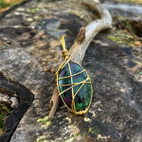 Ruby Zoisite (large)