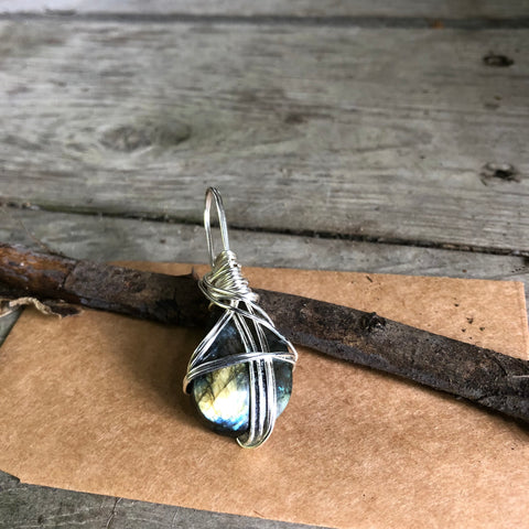 Labradorite (Large)