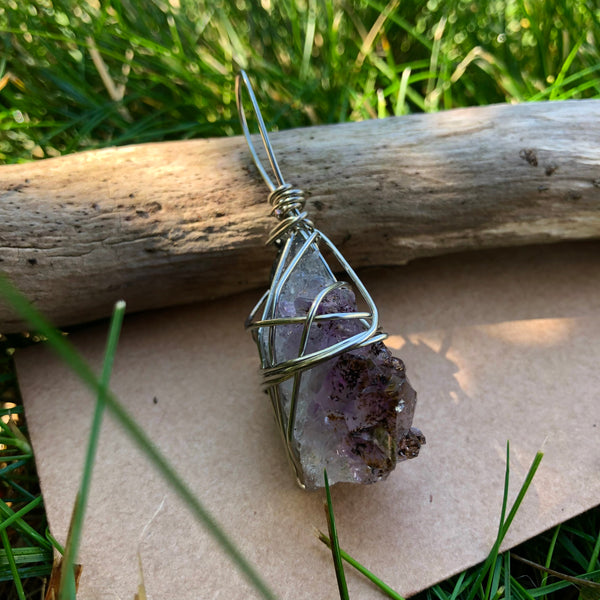 Amethyst (Large)