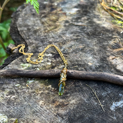 Green Quartz necklace (Tiny)