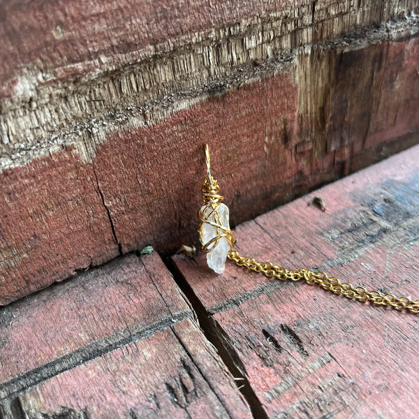 Tiny Angel Aura Necklace