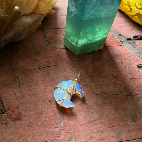 Moon shaped Opalite