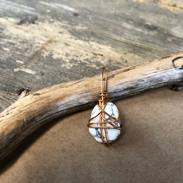 Howlite