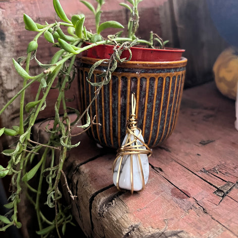 Howlite (Large)